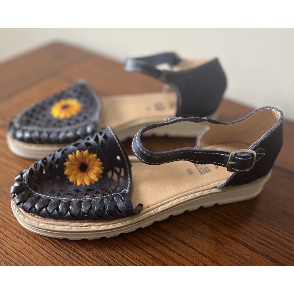 Abril Exclusivas Sandals Women's Size 25/U.S. 8.5 Blue Leather Flower Mexico